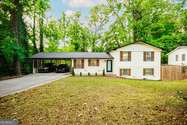 property at 1953 Copperfield Cir