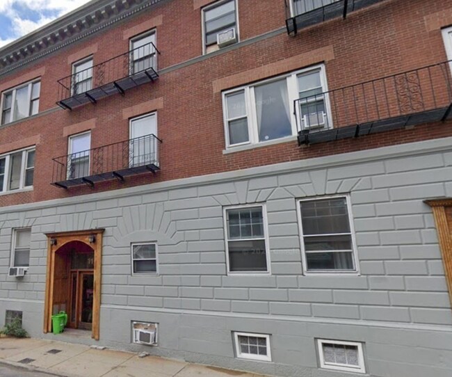 property at 23 Aberdeen St