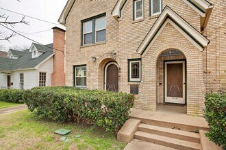 5924 La Vista Dr in Dallas, TX - Building Photo - Building Photo