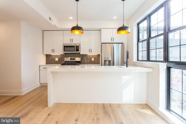 property at 1232 N Front St
