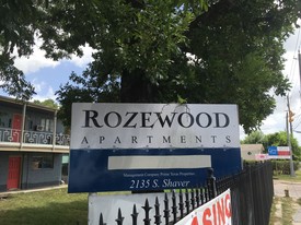 Rozewood Apartments in Pasadena, TX - Foto de edificio - Building Photo