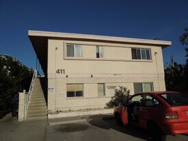 411 S 11th St in Las Vegas, NV - Building Photo