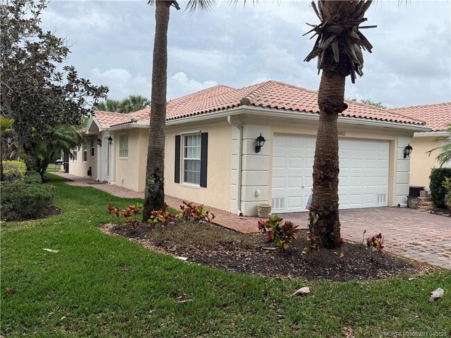 property at 8952 SE Retreat Dr