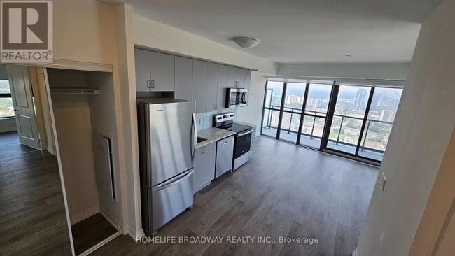 property at 325 Yorkland Blvd