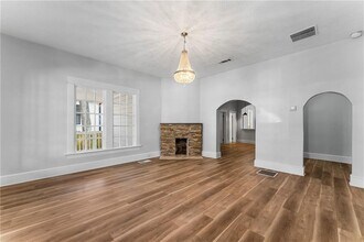 1066 White Oak Ave SW in Atlanta, GA - Building Photo - Building Photo