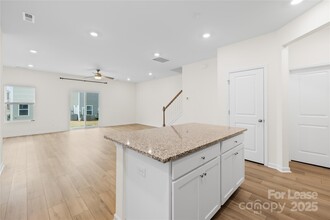 7145 Bentz St in Charlotte, NC - Building Photo - Building Photo