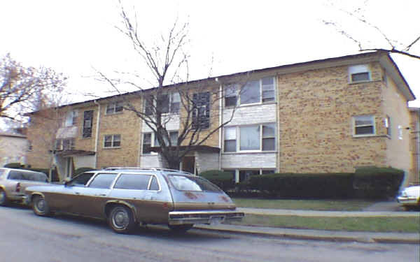 6832-6834 N Northwest Hwy in Chicago, IL - Foto de edificio