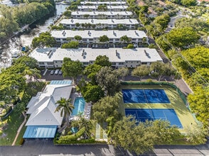 6417 Bay Club Dr in Fort Lauderdale, FL - Building Photo - Building Photo