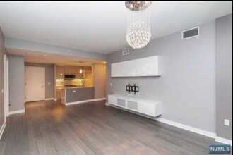 1200 Ave at Port Imperial in Weehawken, NJ - Building Photo - Building Photo