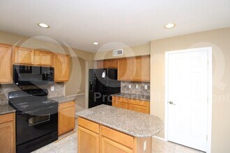 5326 W Taro Ln in Glendale, AZ - Building Photo - Building Photo