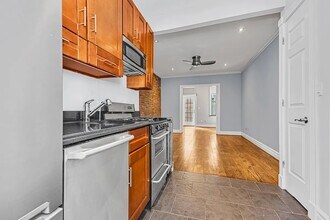 212 E 29th St in New York, NY - Building Photo - Building Photo