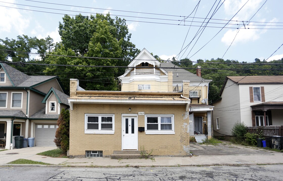 1202 Penn St in Pittsburgh, PA - Building Photo