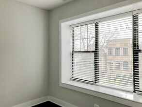 1944 W Nelson St in Chicago, IL - Building Photo - Building Photo