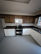 120 Sharon Oakley Dr, Unit 120 in Hillsboro, TN - Foto de edificio - Building Photo