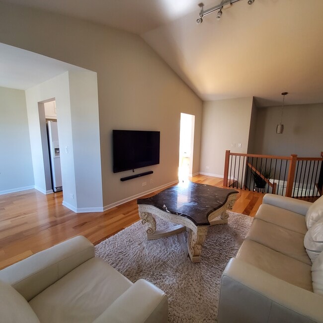 property at 122 White Branch Ct