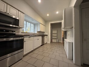 49 S Allen St in Albany, NY - Building Photo - Building Photo