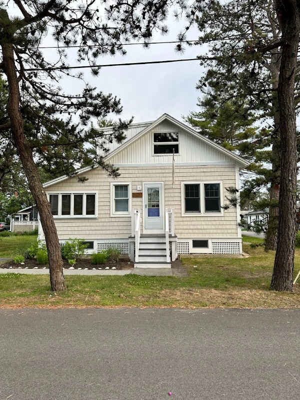 property at 11 Lower Beach Rd