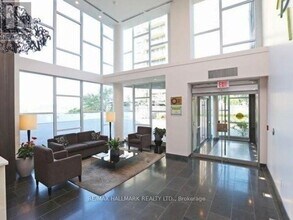 1048 Broadview Ave in Toronto, ON - Building Photo - Building Photo