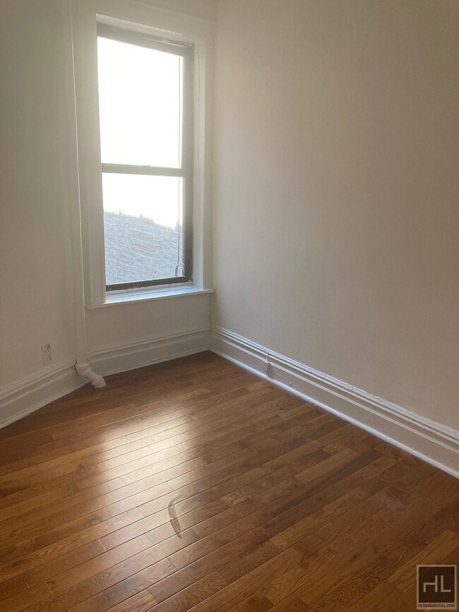YORK AVENUE in New York, NY - Building Photo - Building Photo