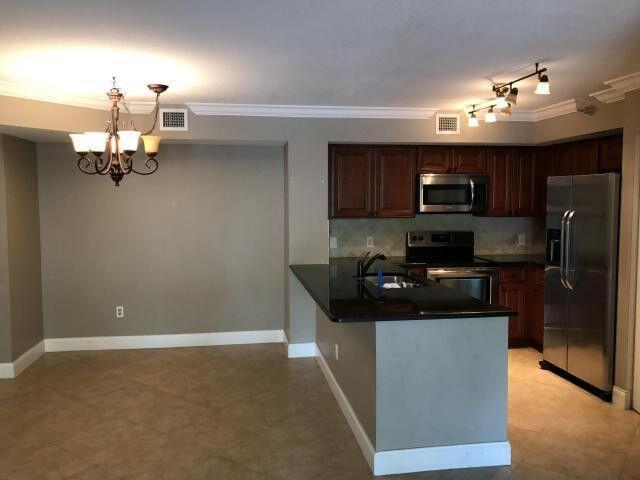 110 Yacht Club Way in Hypoluxo, FL - Building Photo
