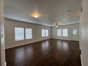 12219 Turchin Dr in Houston, TX - Building Photo - Building Photo