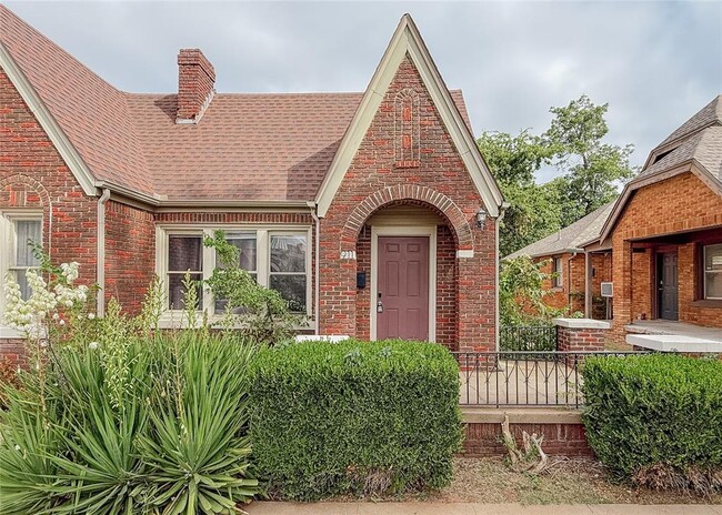 property at 911 East Dr