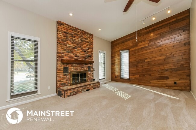property at 6908 Parkhill Ct