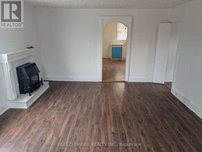 317 Maxwell St in Sarnia, ON - Building Photo - Building Photo