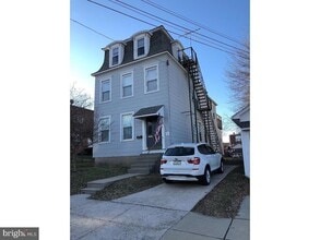11 N Central Ave, Unit 3 in Rockledge, PA - Building Photo - Building Photo