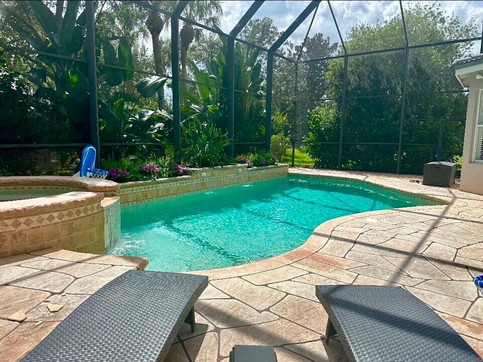 1809 Senegal Date Dr in Naples, FL - Building Photo