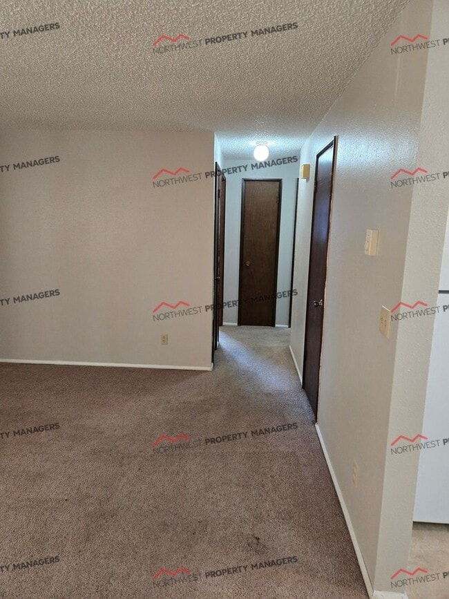 10328 185th Ave SW in Rochester, WA - Building Photo - Building Photo