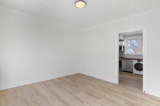 3214 N Linder Ave in Chicago, IL - Building Photo - Building Photo