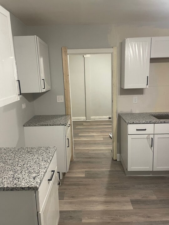 5909 Wallace Rd in Hammond, IN - Foto de edificio