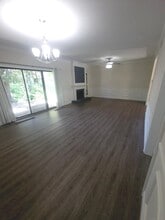 41 Crocus Ln in Avon, CT - Building Photo - Building Photo