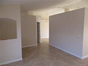 3303 SW 8th Ct in Cape Coral, FL - Building Photo - Building Photo
