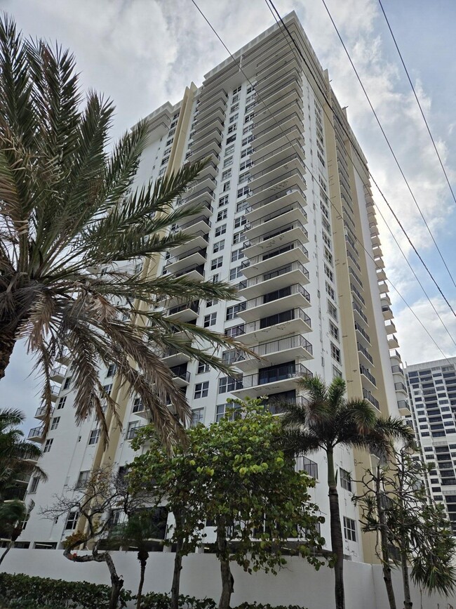 property at 2101 S Ocean Dr