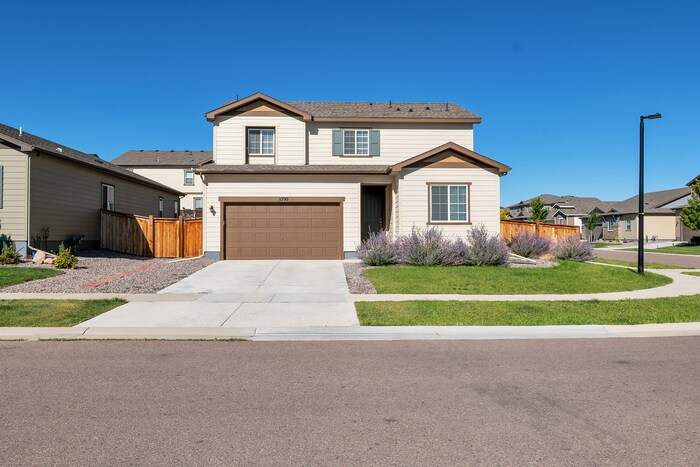 11799 Edenfeld St in Parker, CO - Building Photo