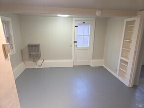 420 Howell Mountain Rd in Angwin, CA - Building Photo - Building Photo