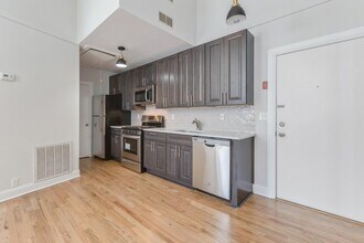 1017 Jefferson St, Unit 204 in Hoboken, NJ - Building Photo - Building Photo