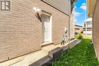 292 Freure Dr in Cambridge, ON - Building Photo - Building Photo