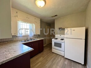 2612 Roseland St in Fort Worth, TX - Foto de edificio - Building Photo