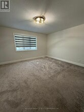 2596 Buroak Dr in London, ON - Building Photo - Building Photo