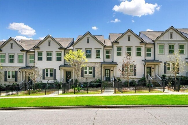 property at 285 Vista Ln