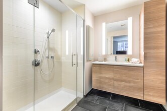 131 Seaport Blvd in Boston, MA - Building Photo - Building Photo