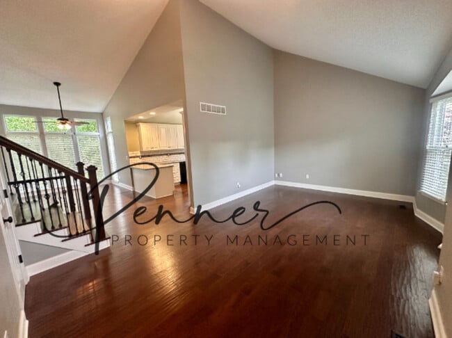 616 SE Athens Dr in Lee's Summit, MO - Building Photo - Building Photo
