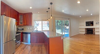 412 Ferreira Ct in Milpitas, CA - Building Photo - Building Photo