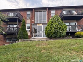 43 Balance Rock Rd in Seymour, CT - Building Photo