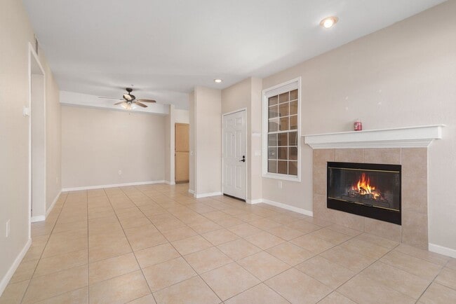 18614 Caminito Cantilena in San Diego, CA - Building Photo - Building Photo