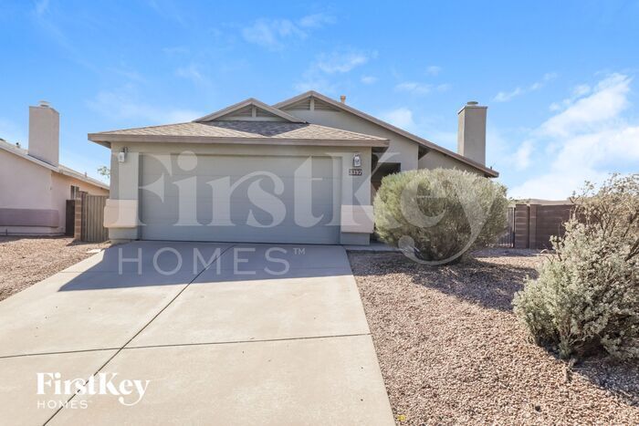 3392 W Vía Campana De Oro in Tucson, AZ - Foto de edificio
