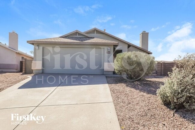 property at 3392 W Vía Campana De Oro